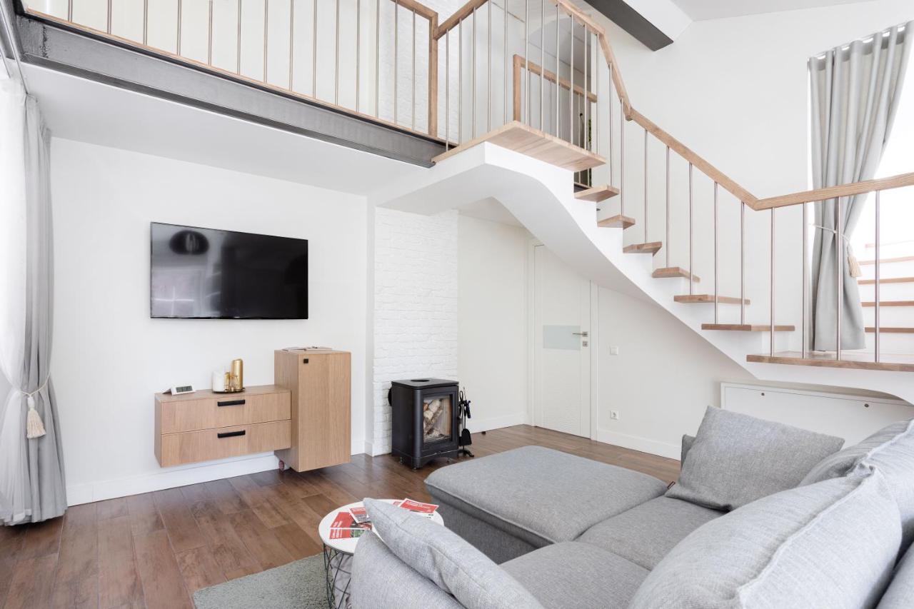 3 Bedroom Apartment 24H Self Check In, Free Parking, Ac, Fireplace Вильнюс Экстерьер фото