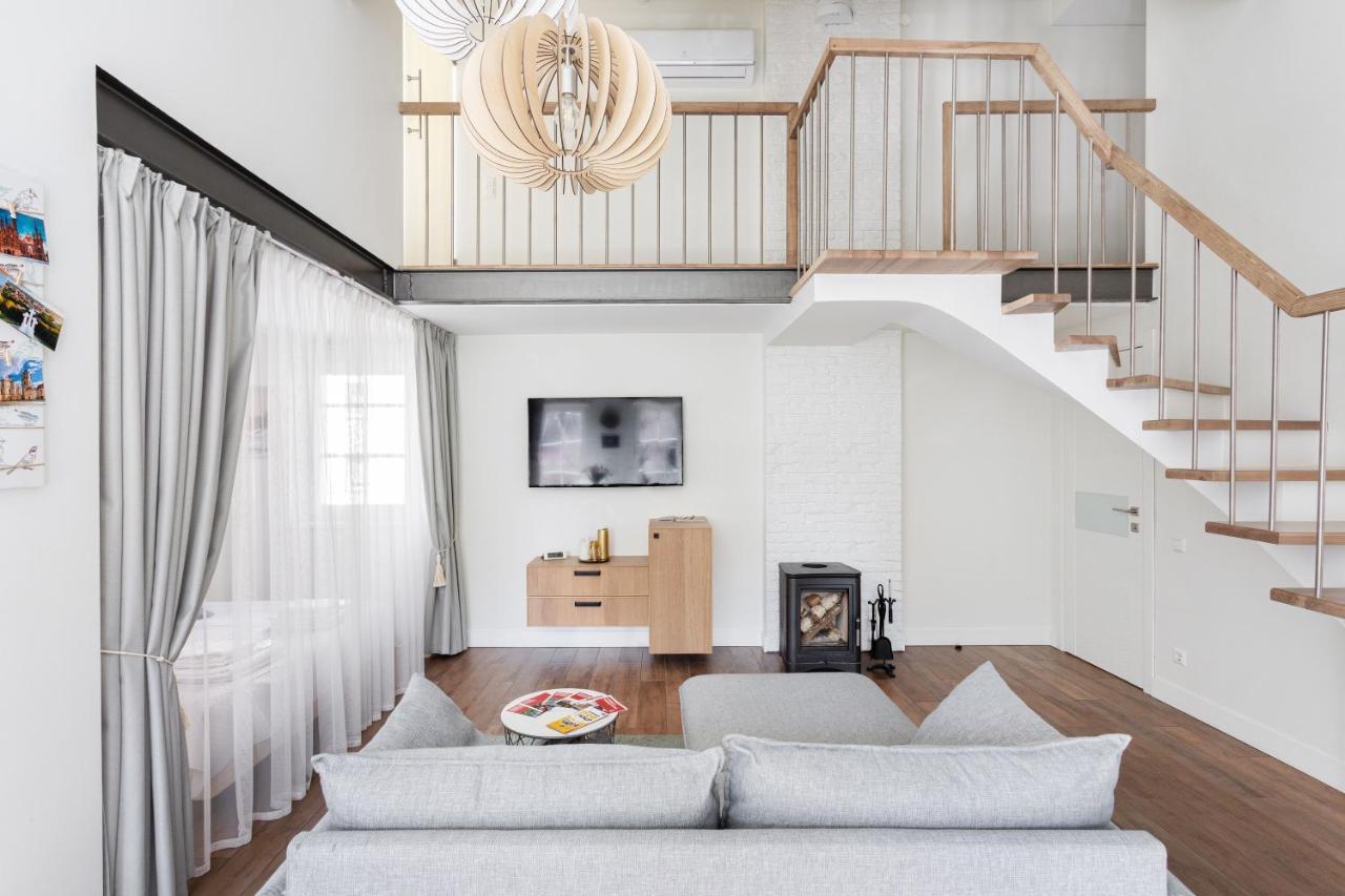 3 Bedroom Apartment 24H Self Check In, Free Parking, Ac, Fireplace Вильнюс Экстерьер фото