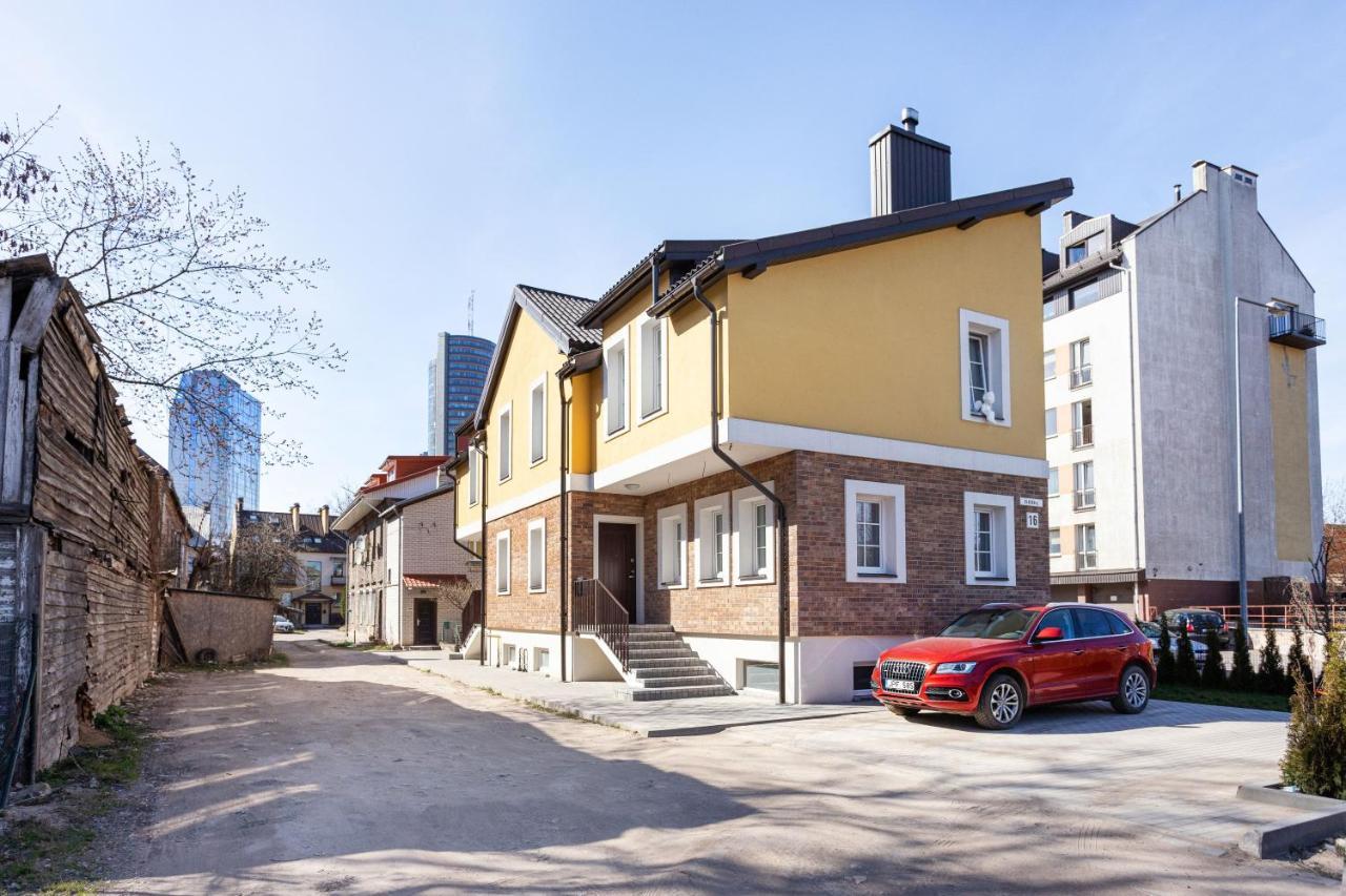3 Bedroom Apartment 24H Self Check In, Free Parking, Ac, Fireplace Вильнюс Экстерьер фото