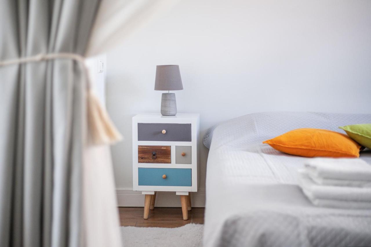 3 Bedroom Apartment 24H Self Check In, Free Parking, Ac, Fireplace Вильнюс Экстерьер фото
