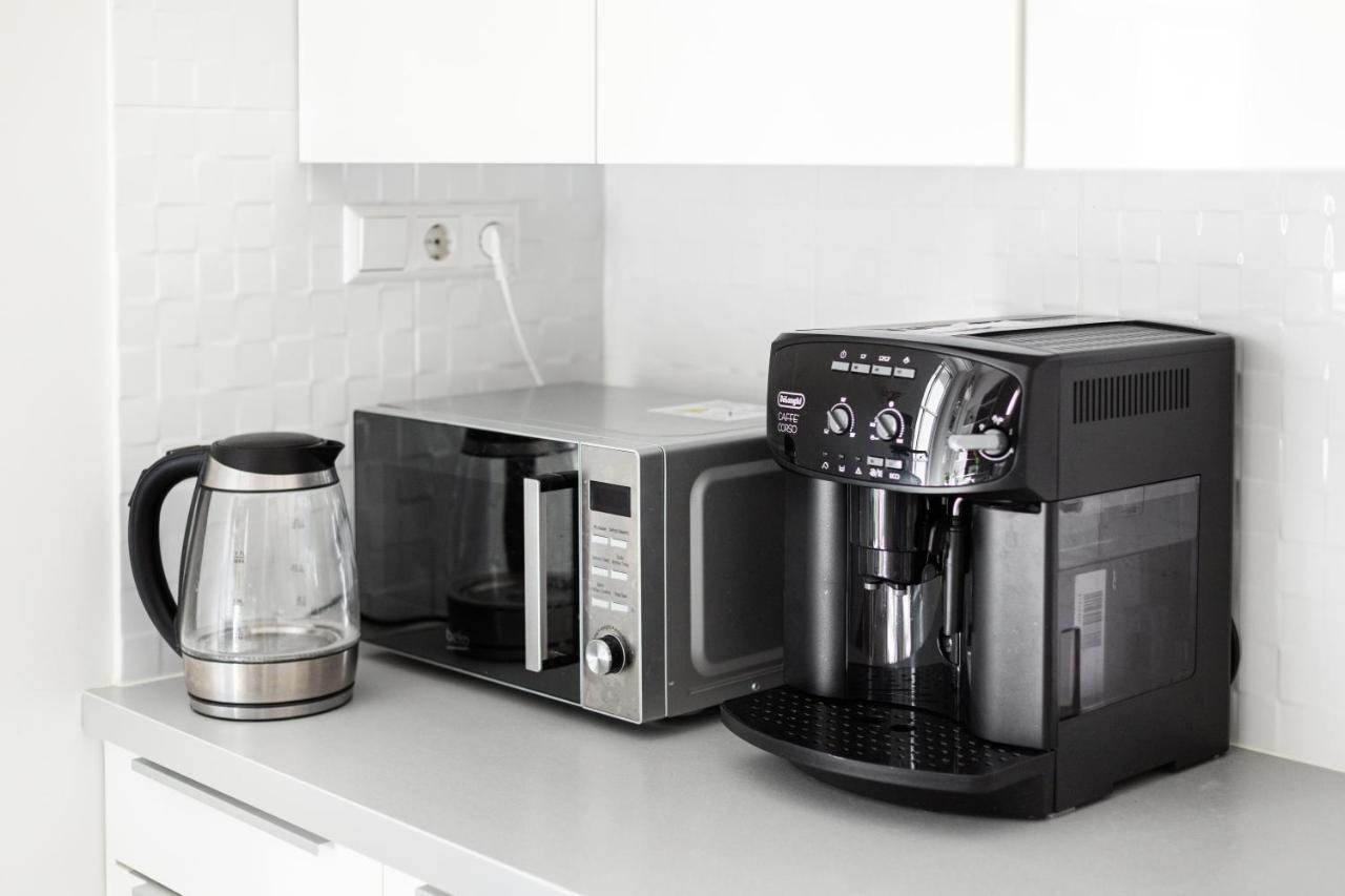 3 Bedroom Apartment 24H Self Check In, Free Parking, Ac, Fireplace Вильнюс Экстерьер фото