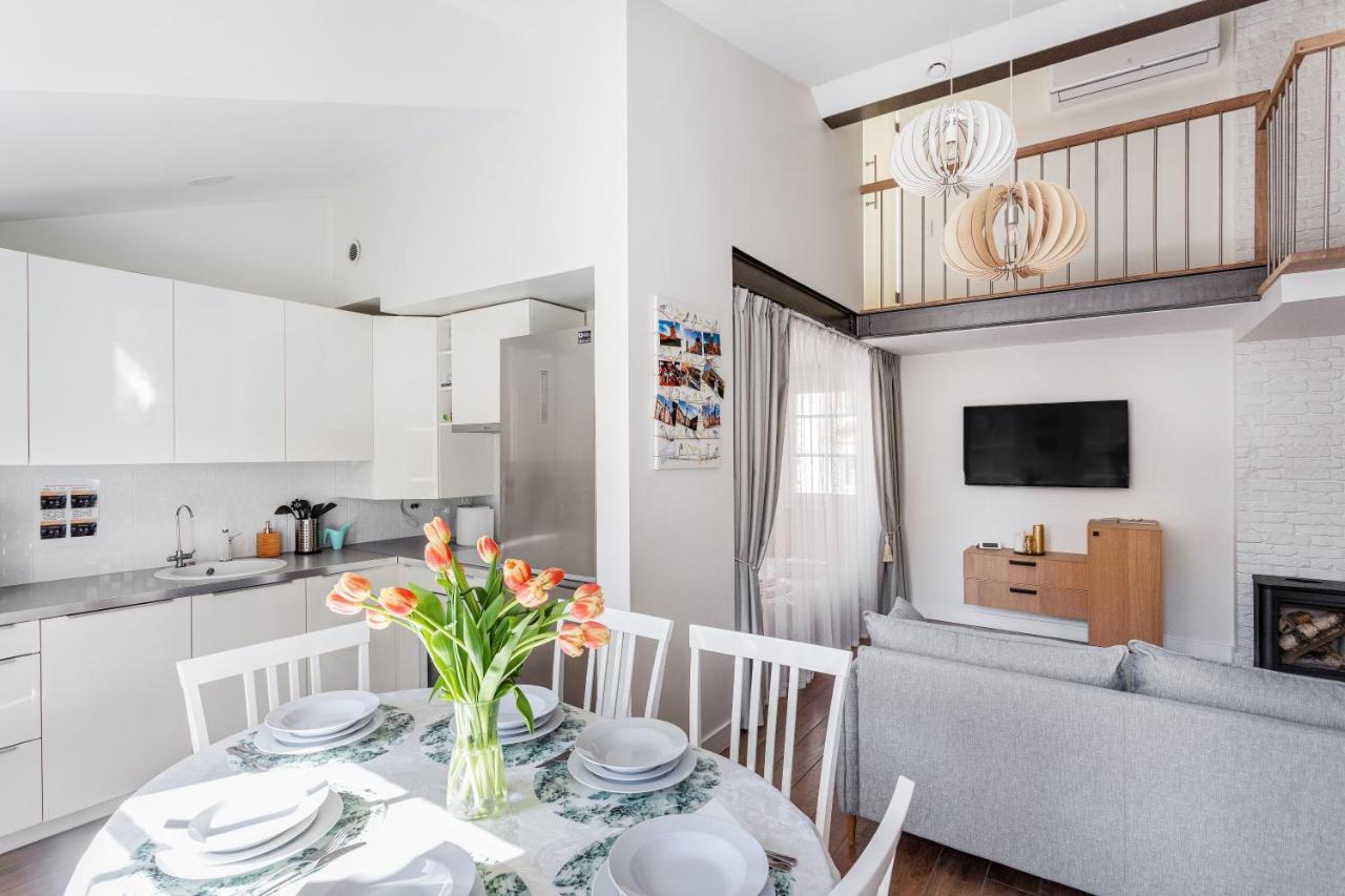 3 Bedroom Apartment 24H Self Check In, Free Parking, Ac, Fireplace Вильнюс Экстерьер фото